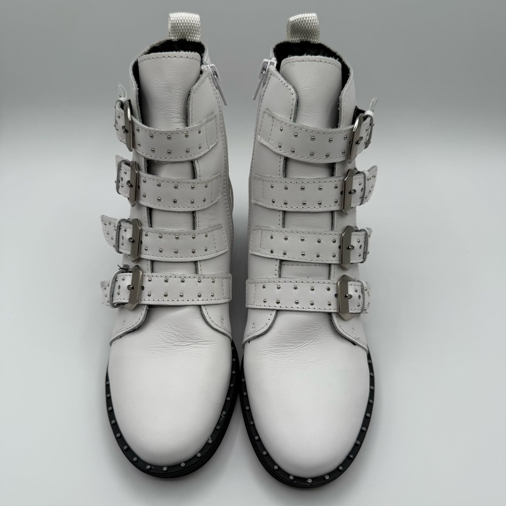 Steve Madden Pursue Moto Ankle Boots White Leather Buckle Studded 7M - Picture 3 of 16